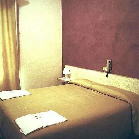 Tarsia 2* 卡斯特罗维拉里