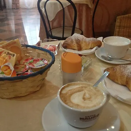 Tarsia 2* 卡斯特罗维拉里